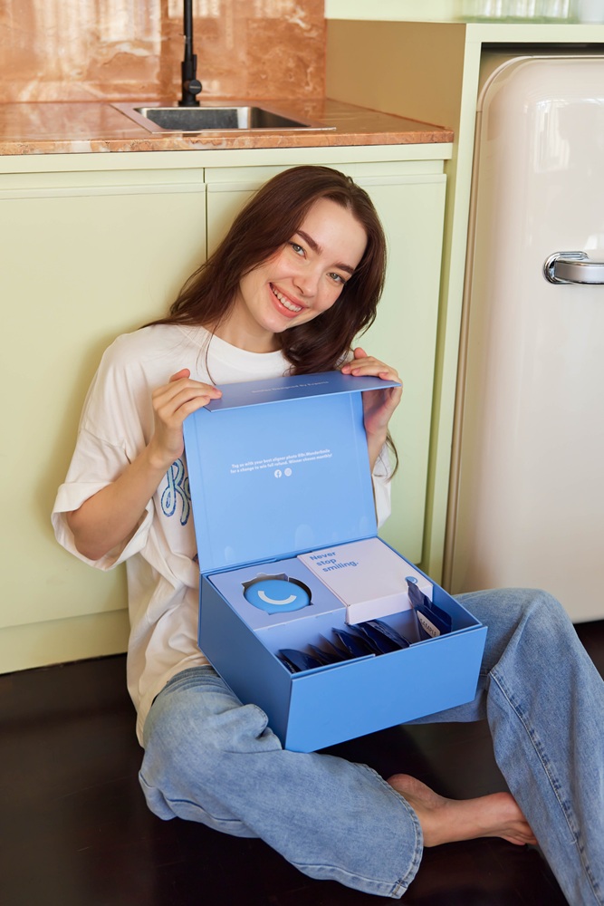 Fixing crooked smile with clear aligners